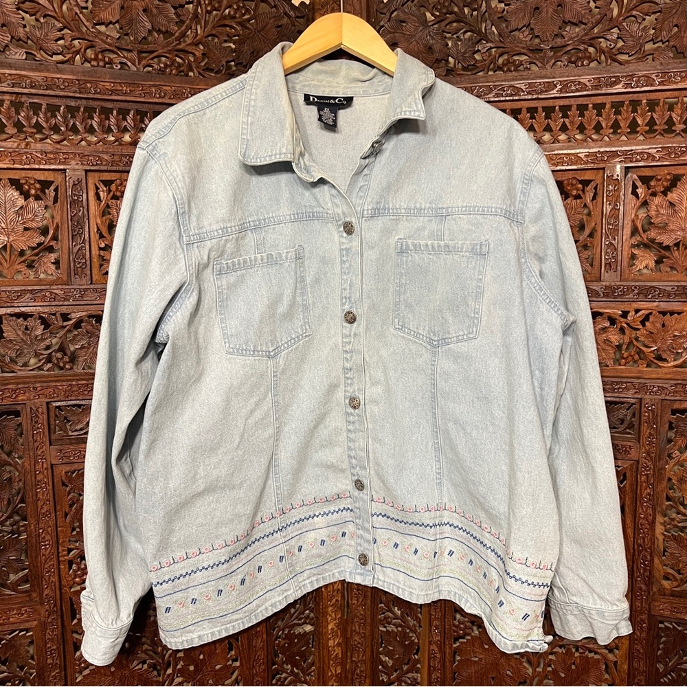 Vintage Denim & Co Embroidered Denim Shirt Jacket Light Wash Button Front